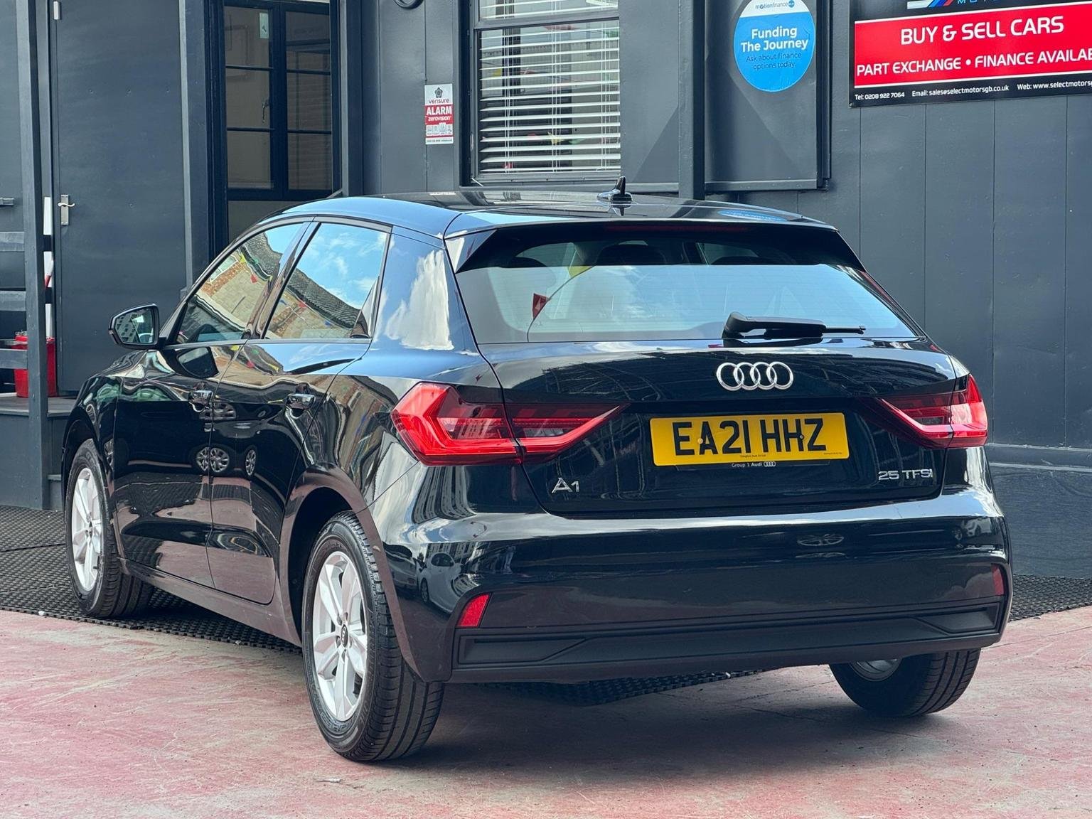 Audi A1