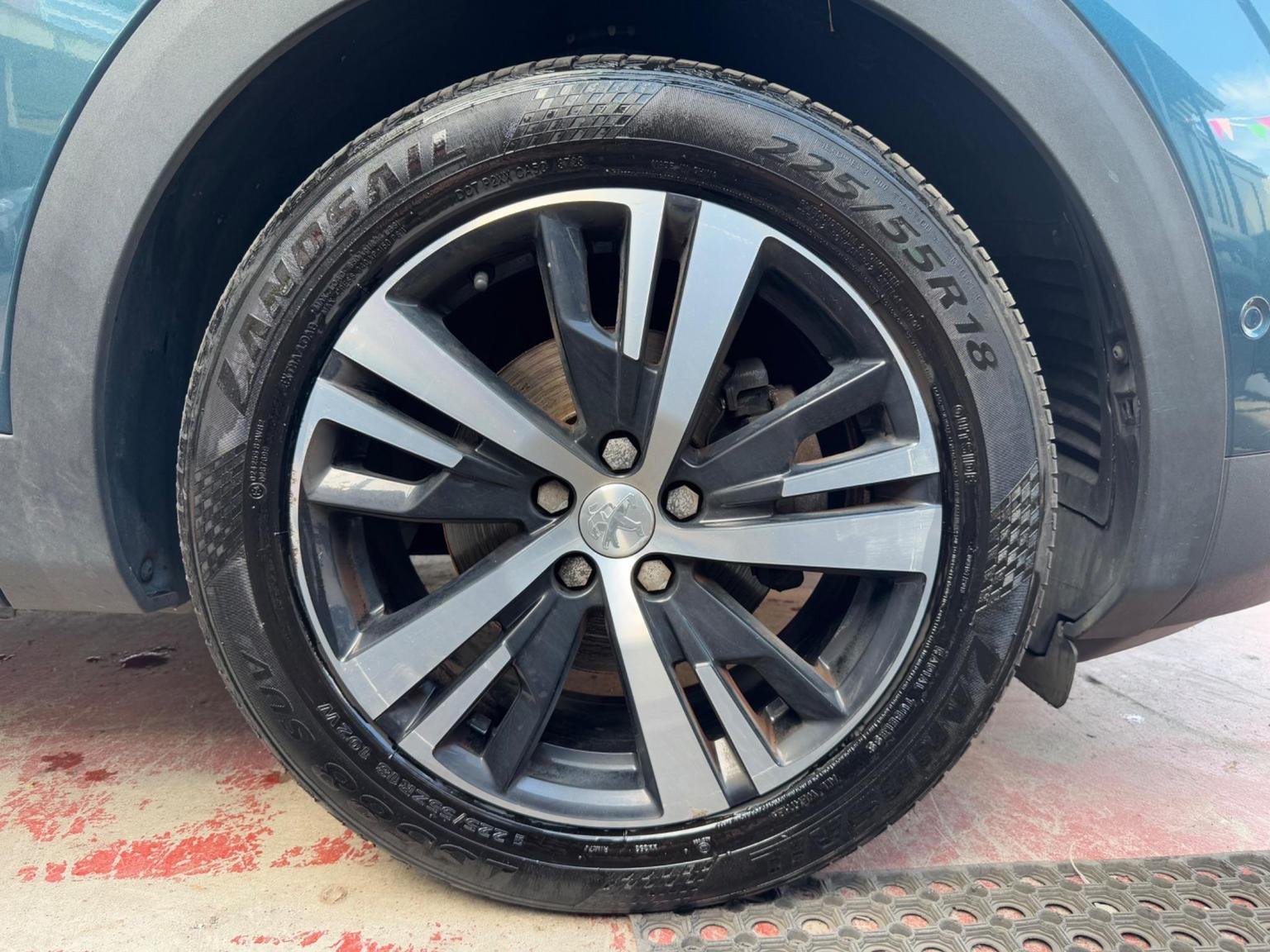 Peugeot 5008