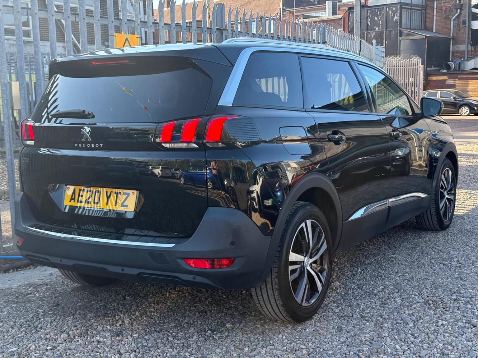 Peugeot 5008