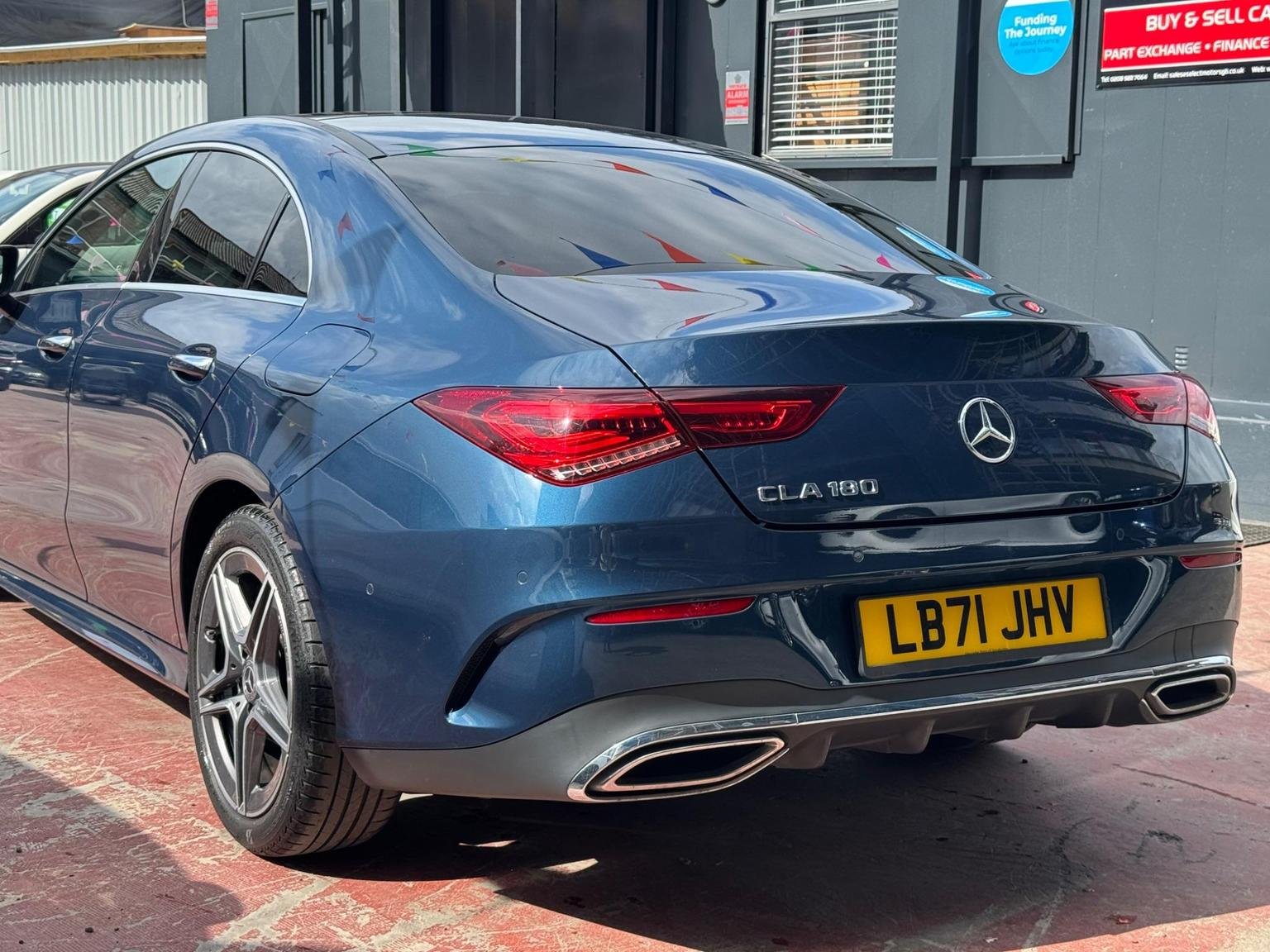 Mercedes Benz CLA