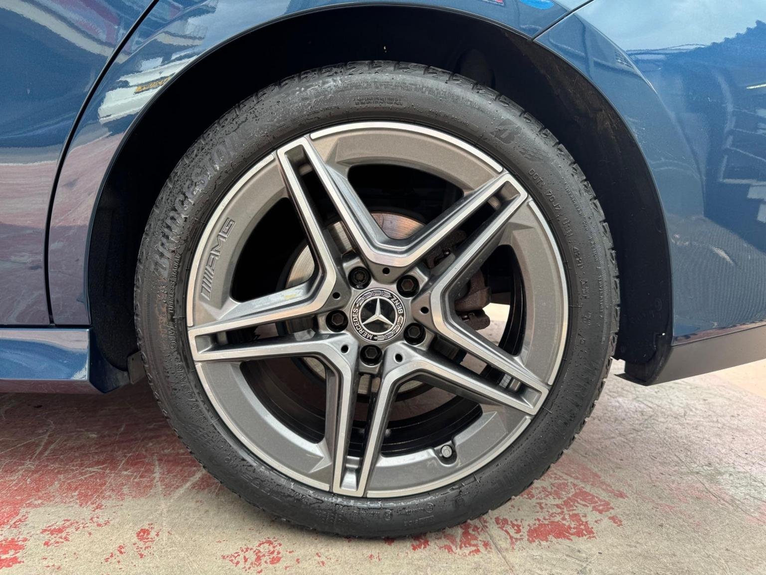 Mercedes Benz CLA