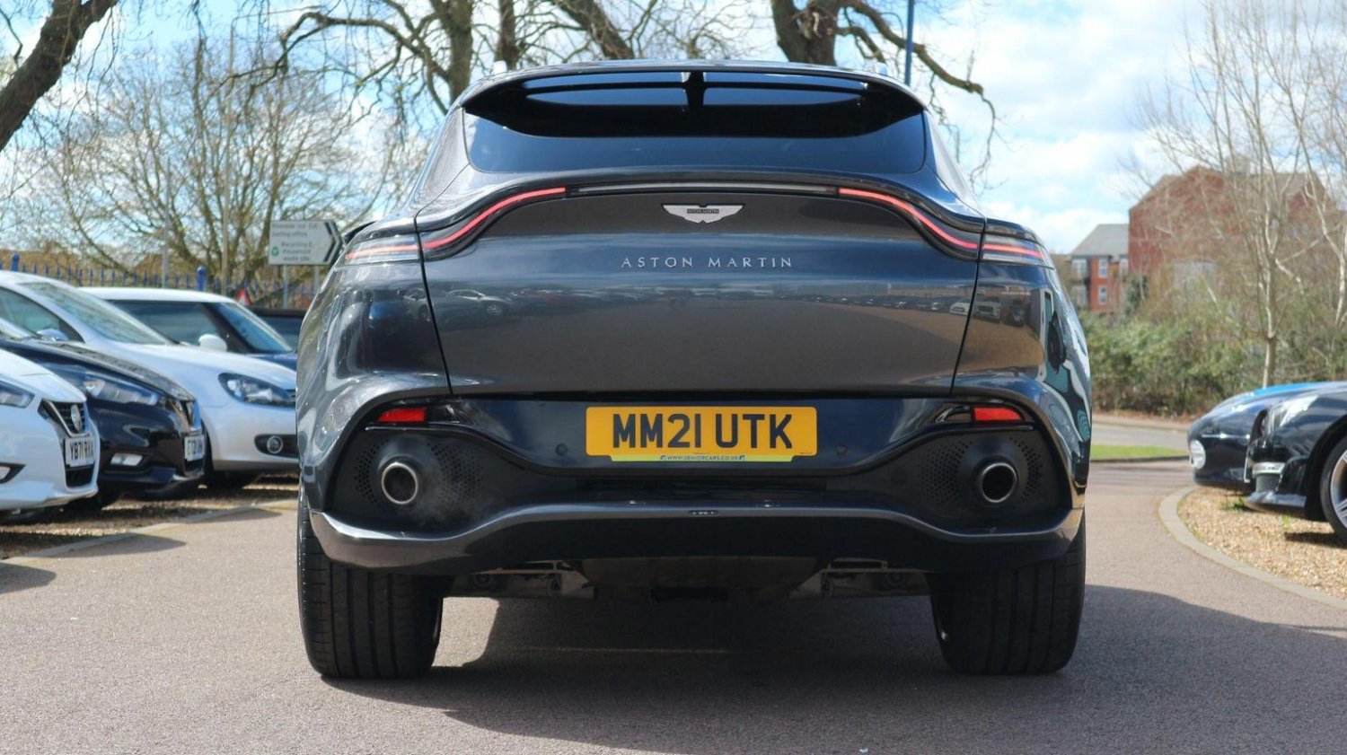Aston Martin DBX