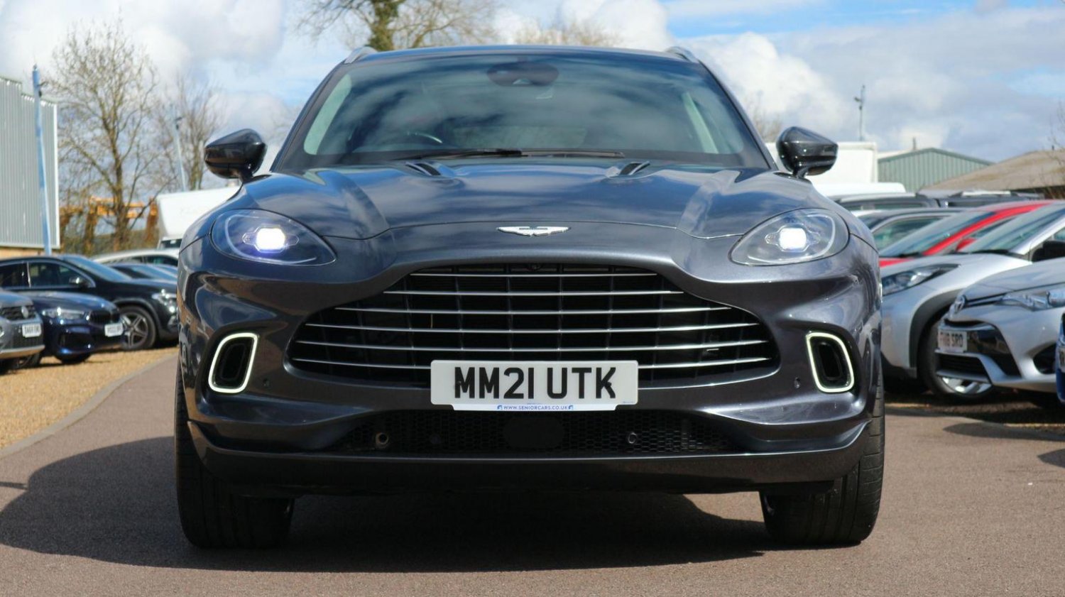 Aston Martin DBX