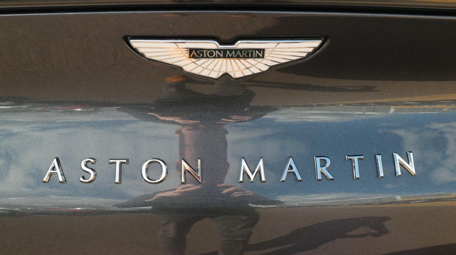 Aston Martin DBX