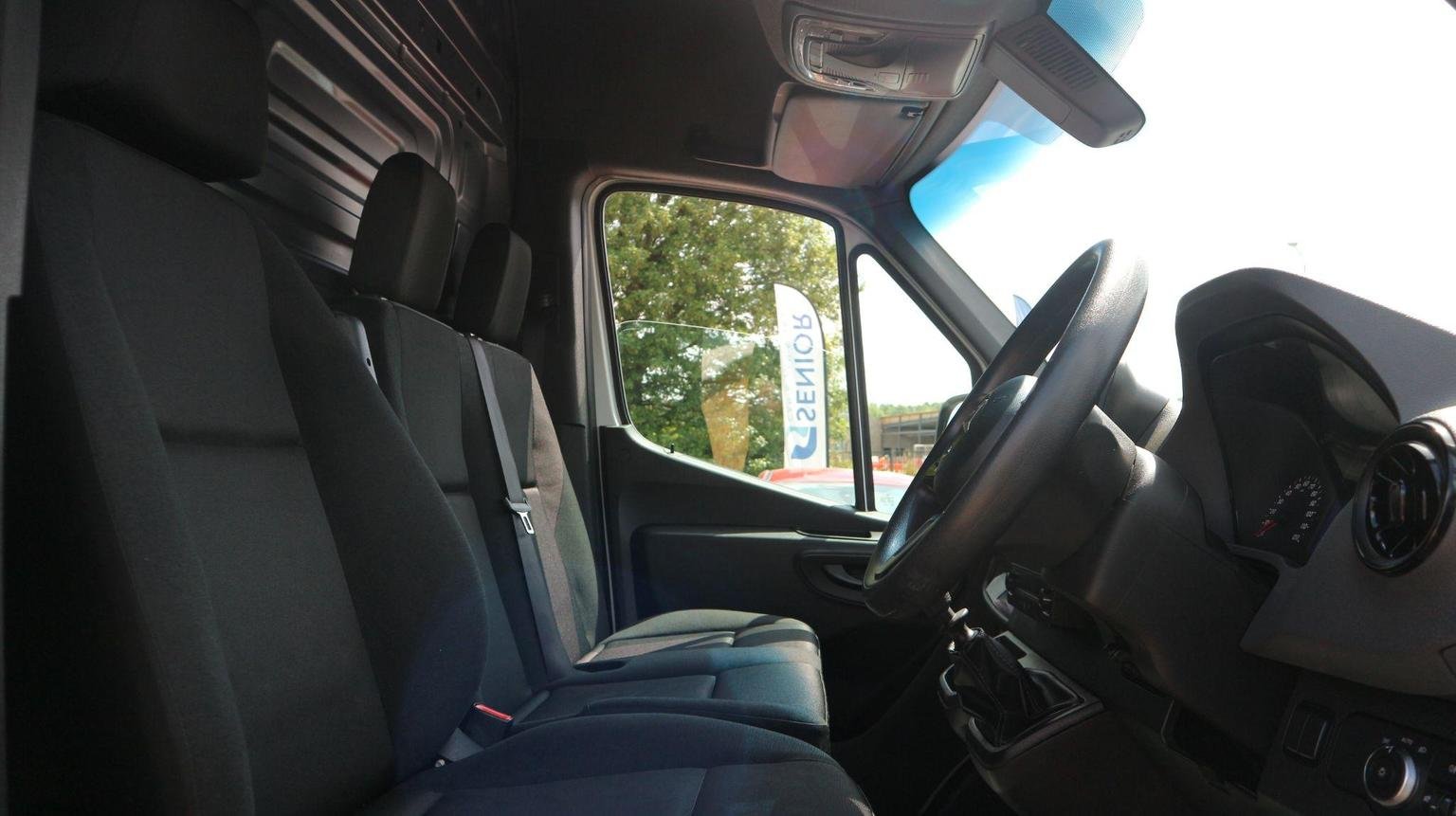 Mercedes Benz Sprinter