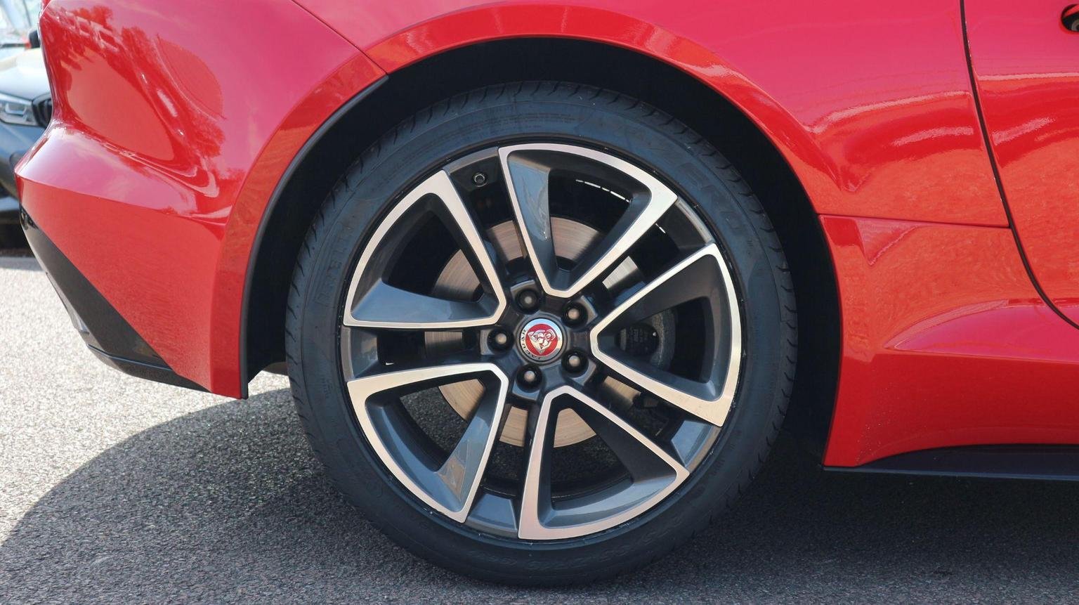 Jaguar F Type