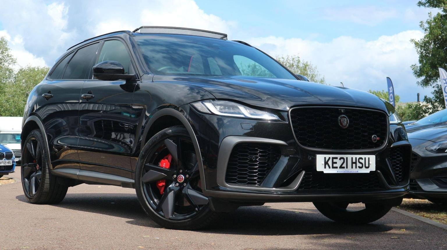 Jaguar F Pace