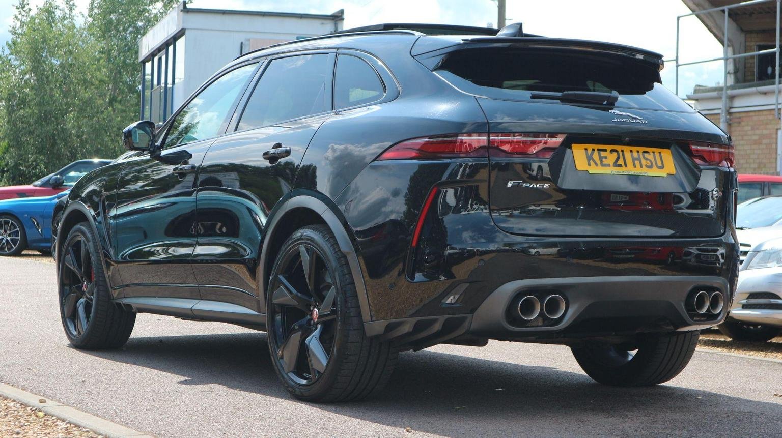 Jaguar F Pace