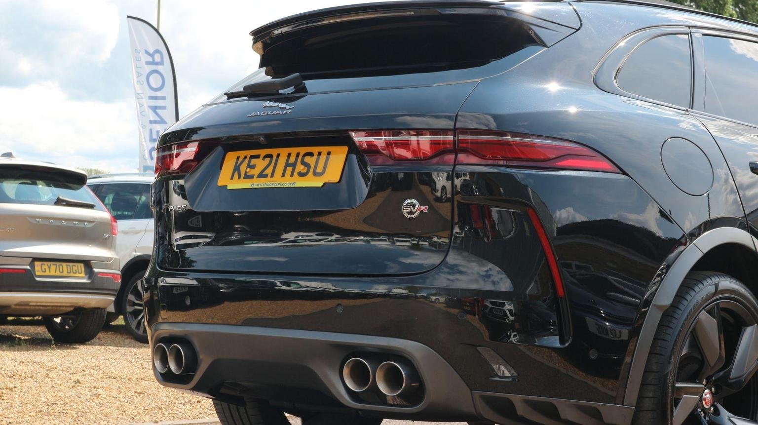 Jaguar F Pace