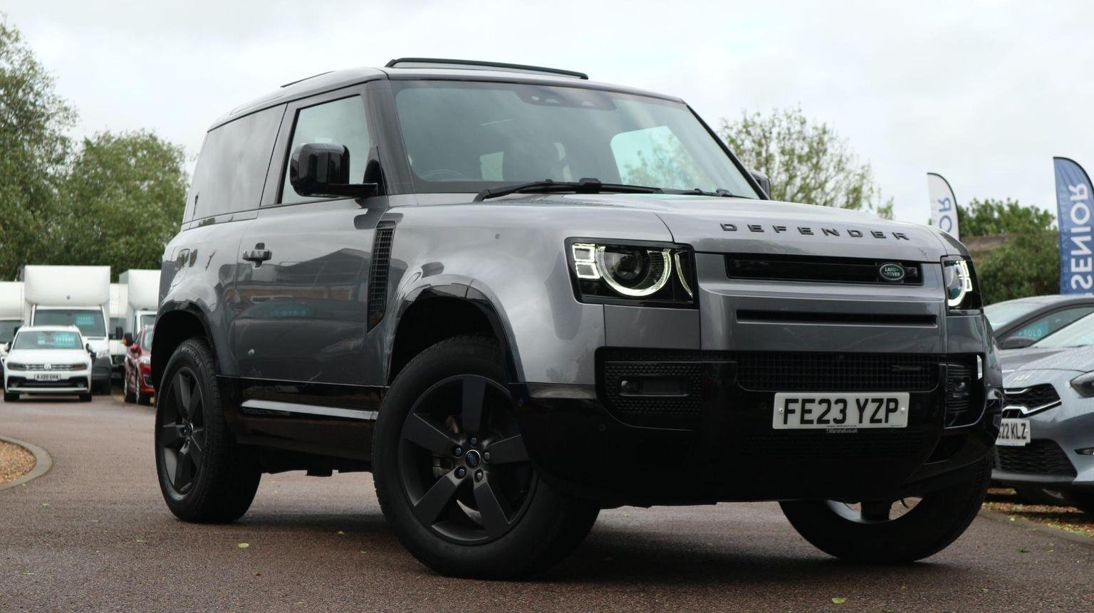 Land Rover 90