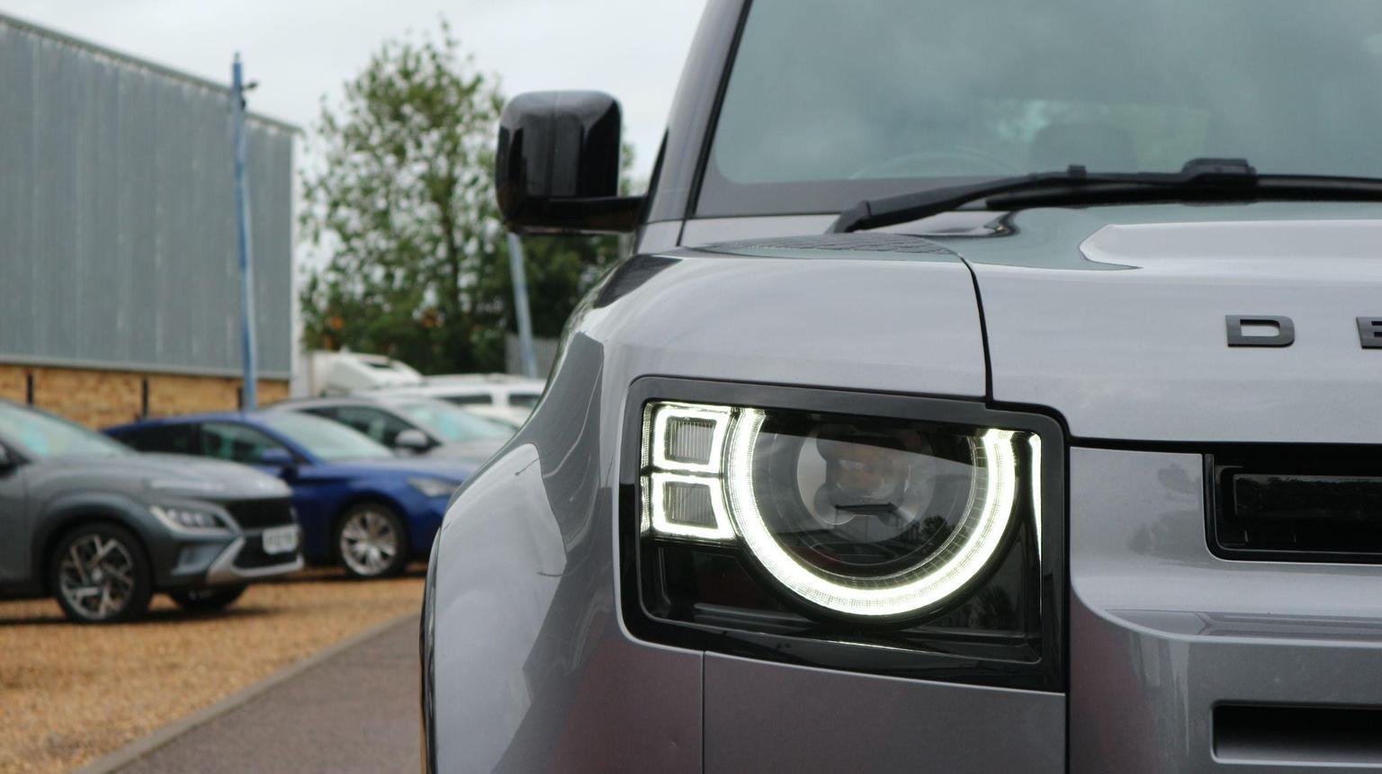 Land Rover 90
