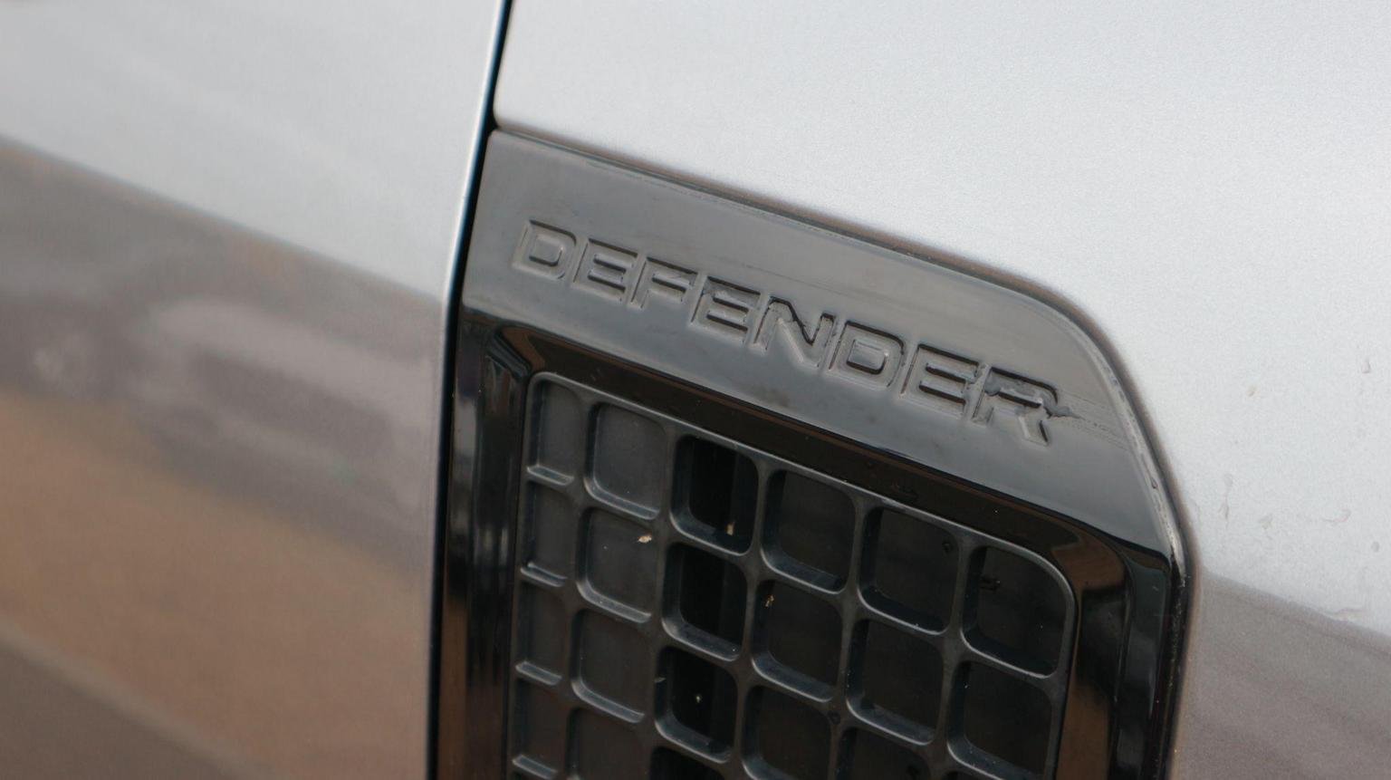 Land Rover 90