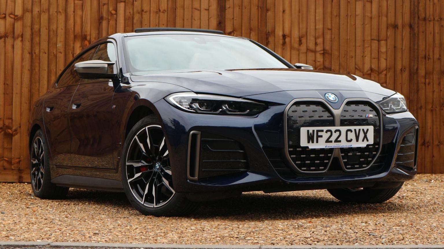 BMW i4