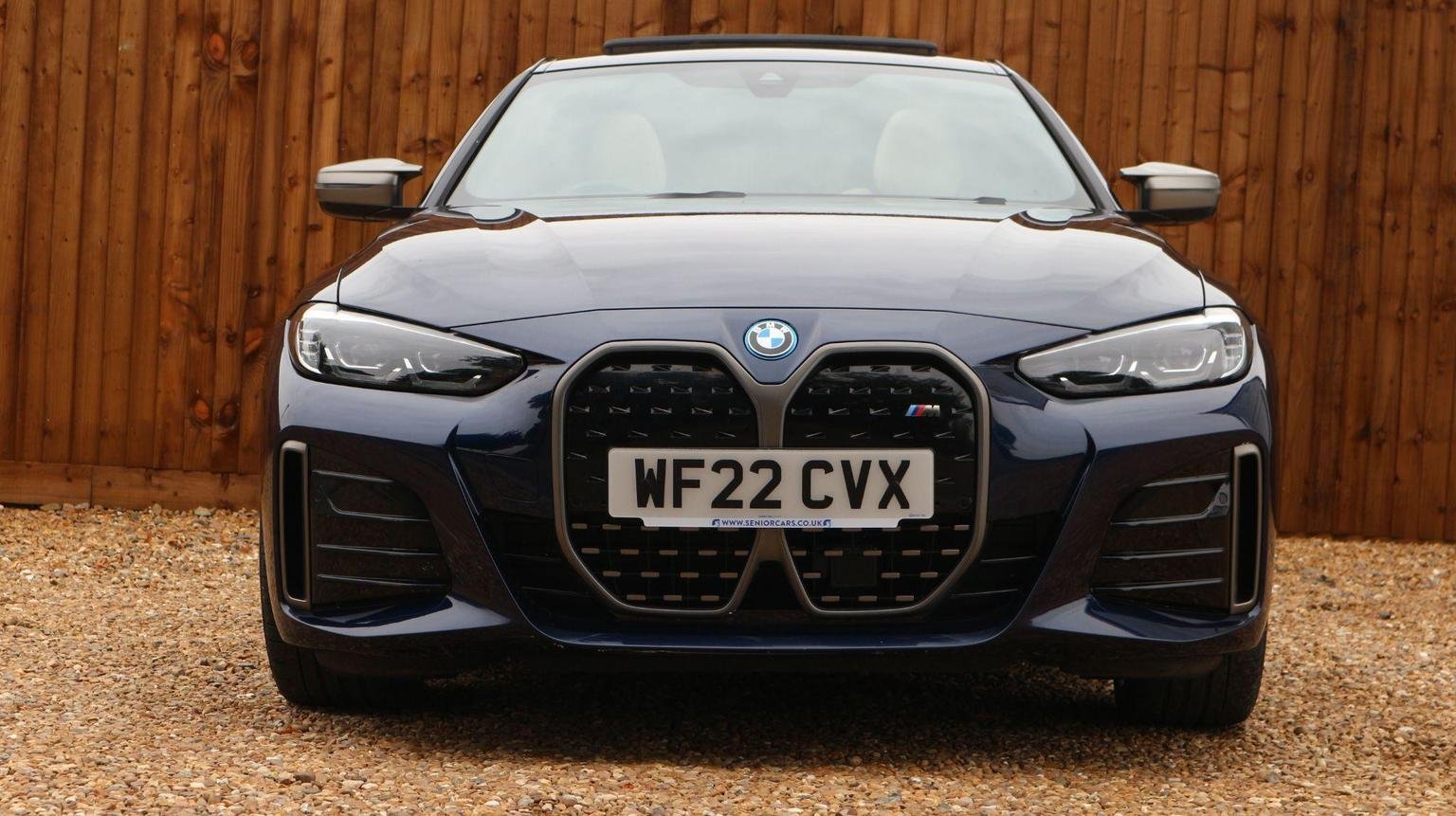 BMW i4