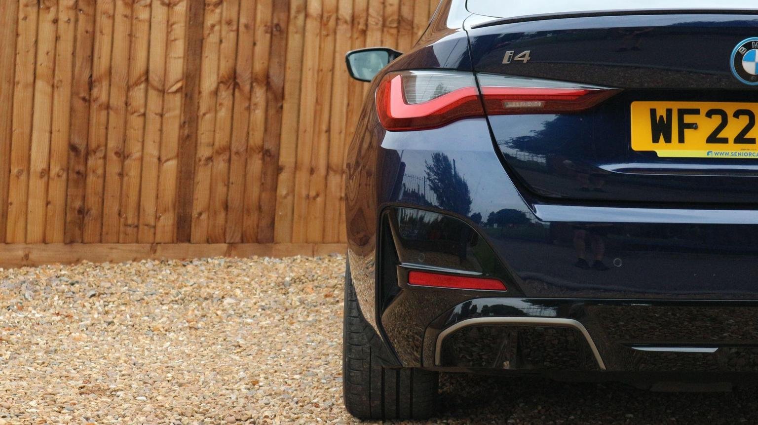 BMW i4