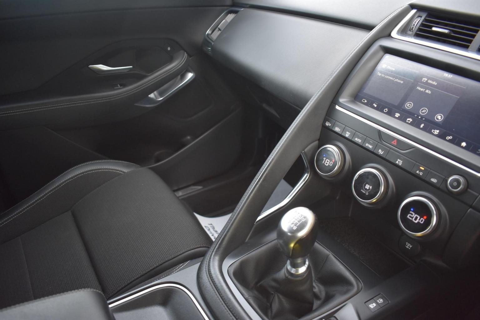 Jaguar E Pace