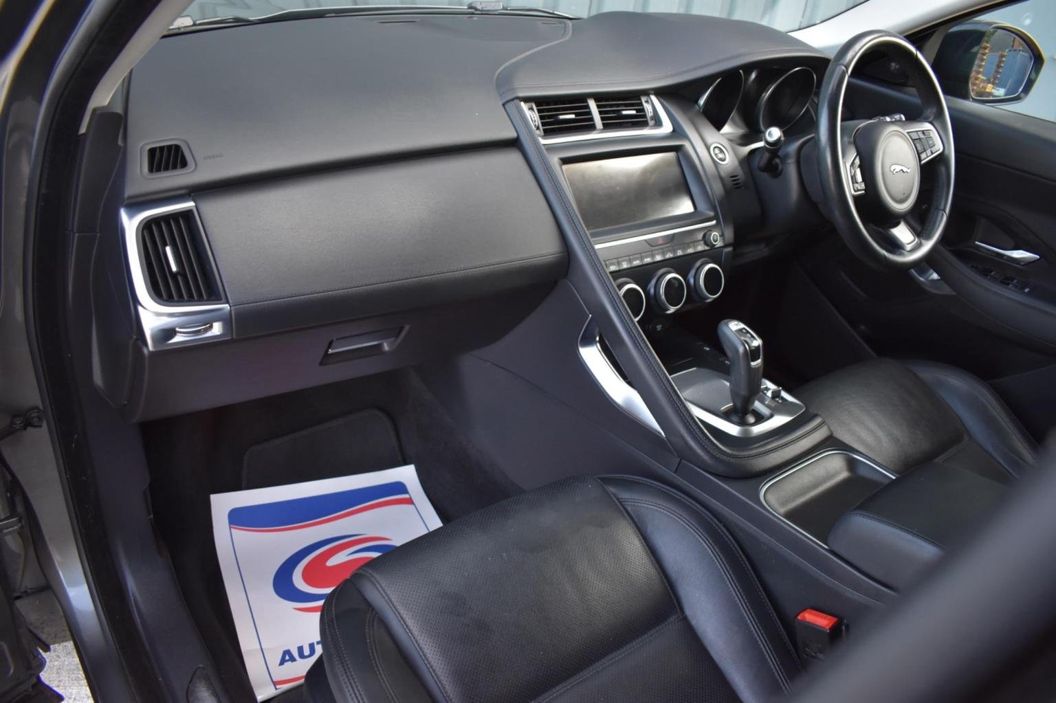 Jaguar E Pace