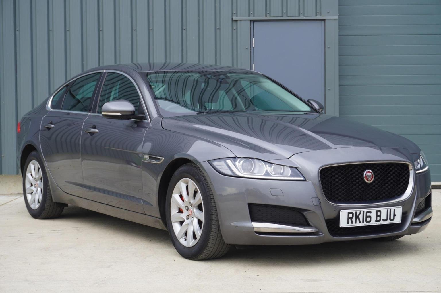 Jaguar XF