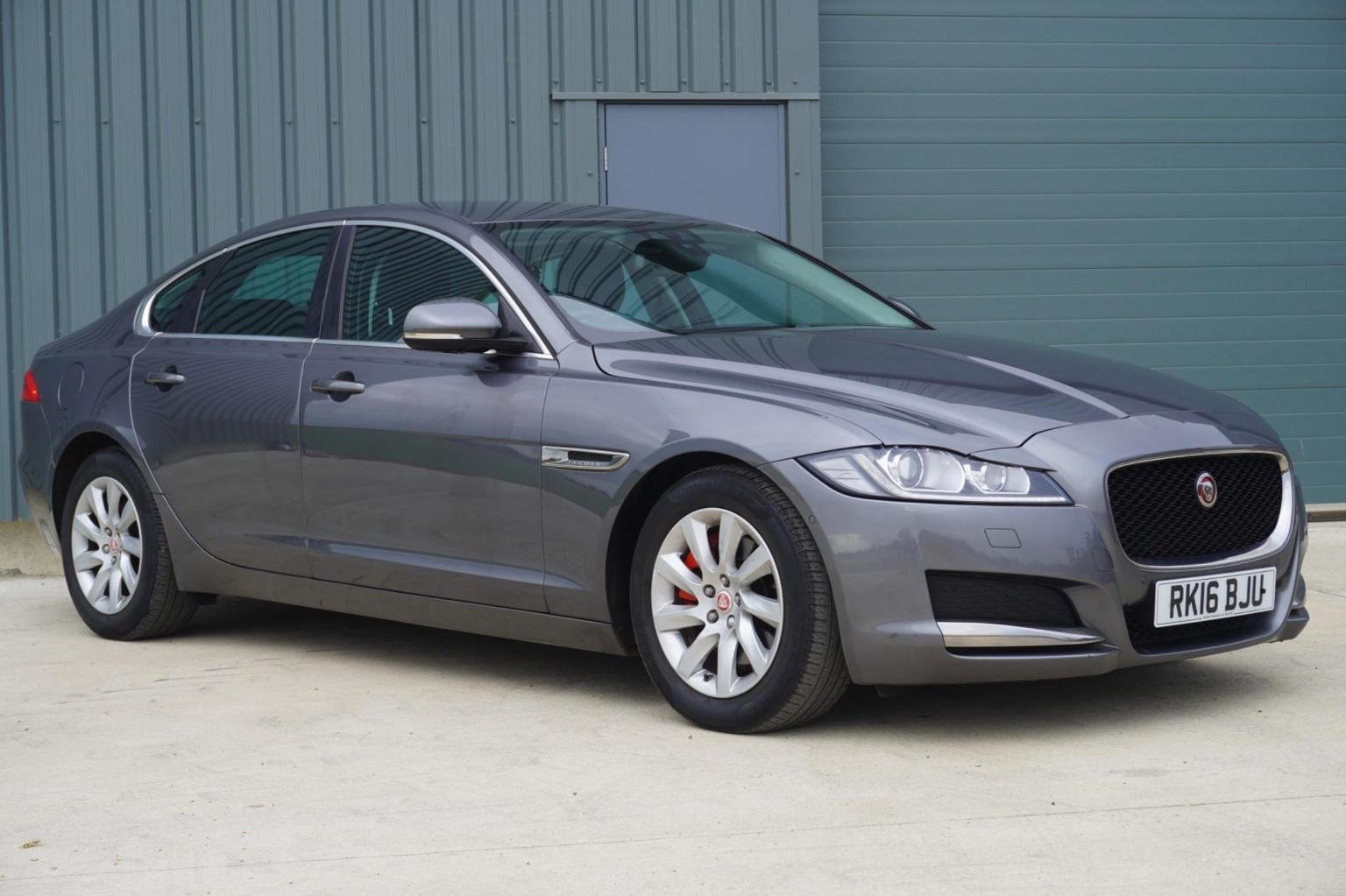 Jaguar XF