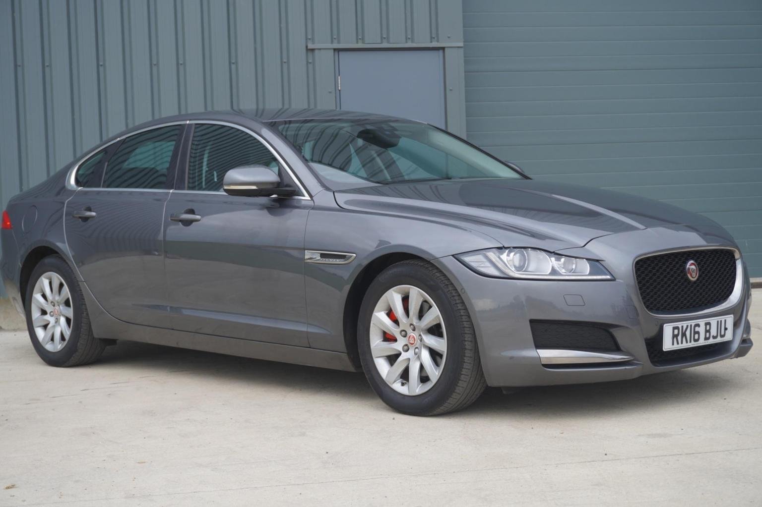Jaguar XF