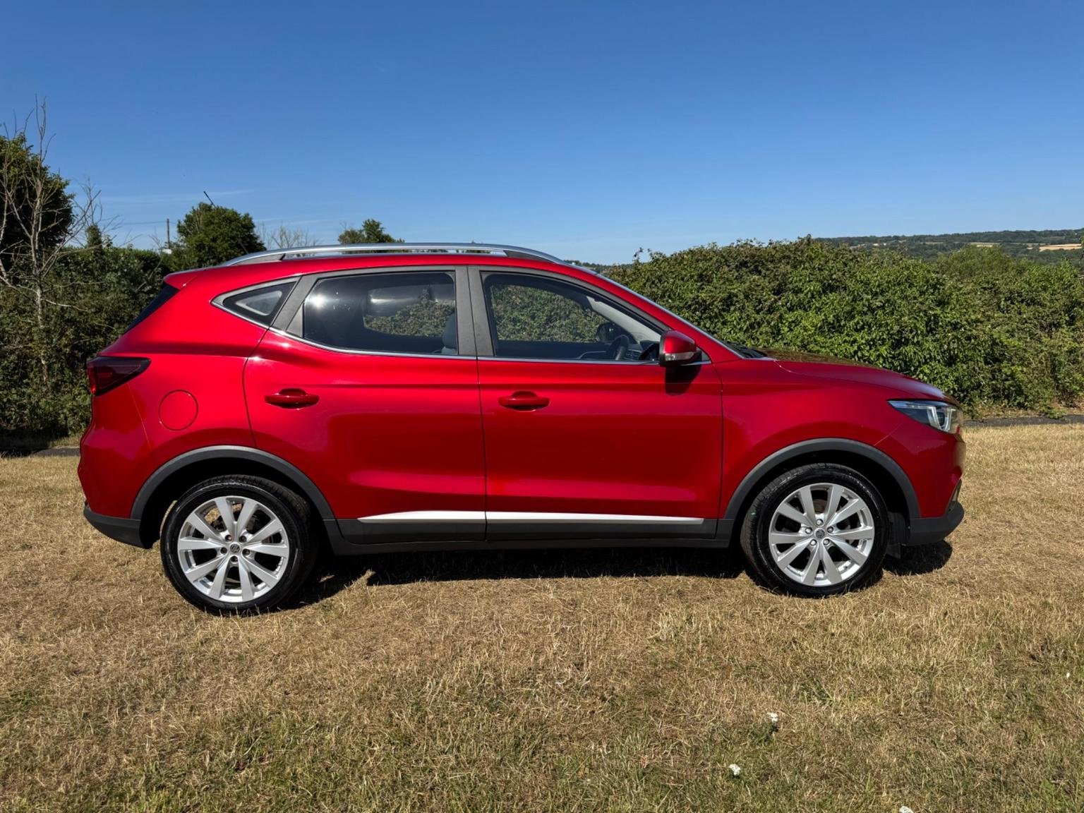 MG ZS