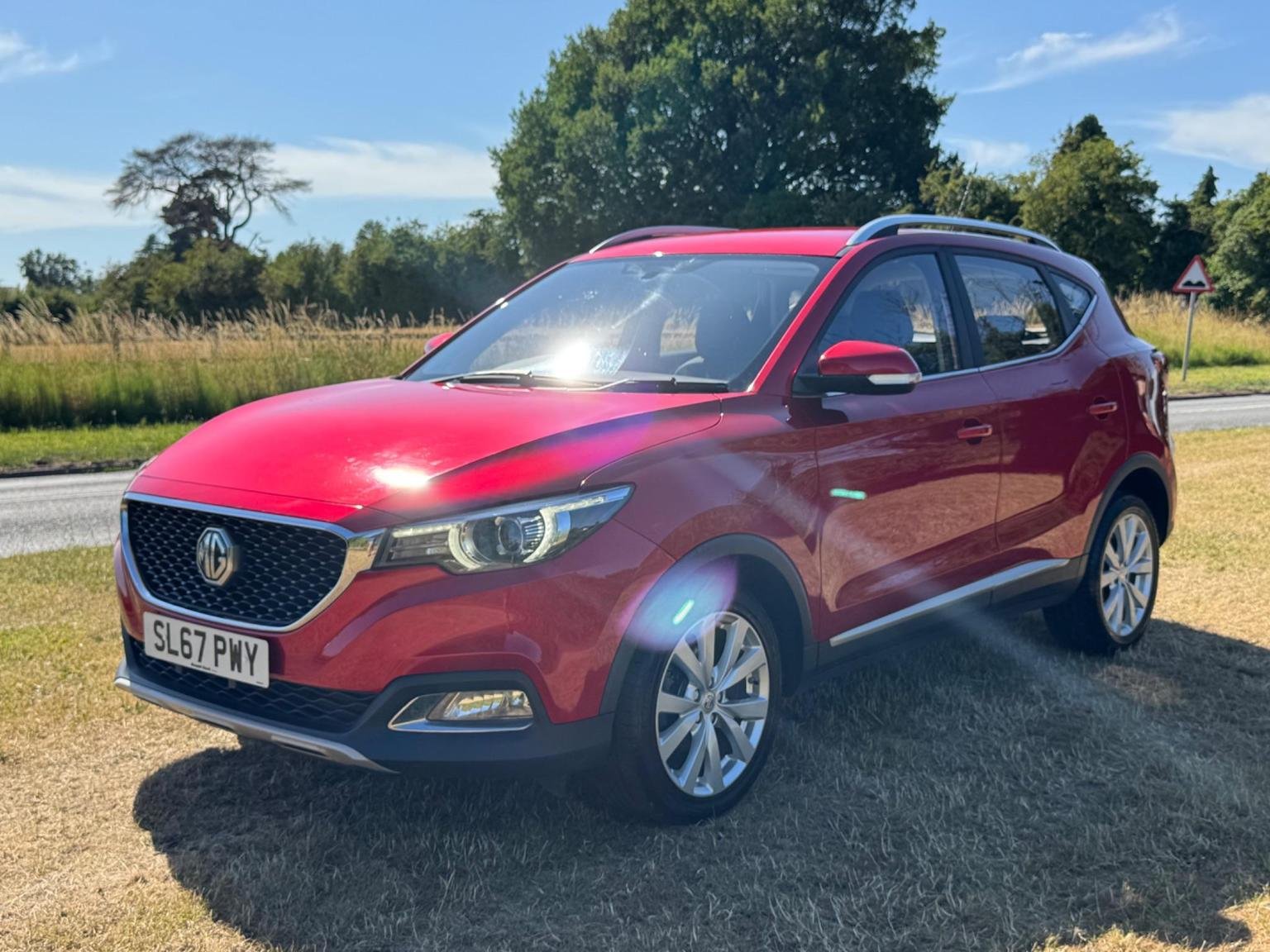 MG ZS