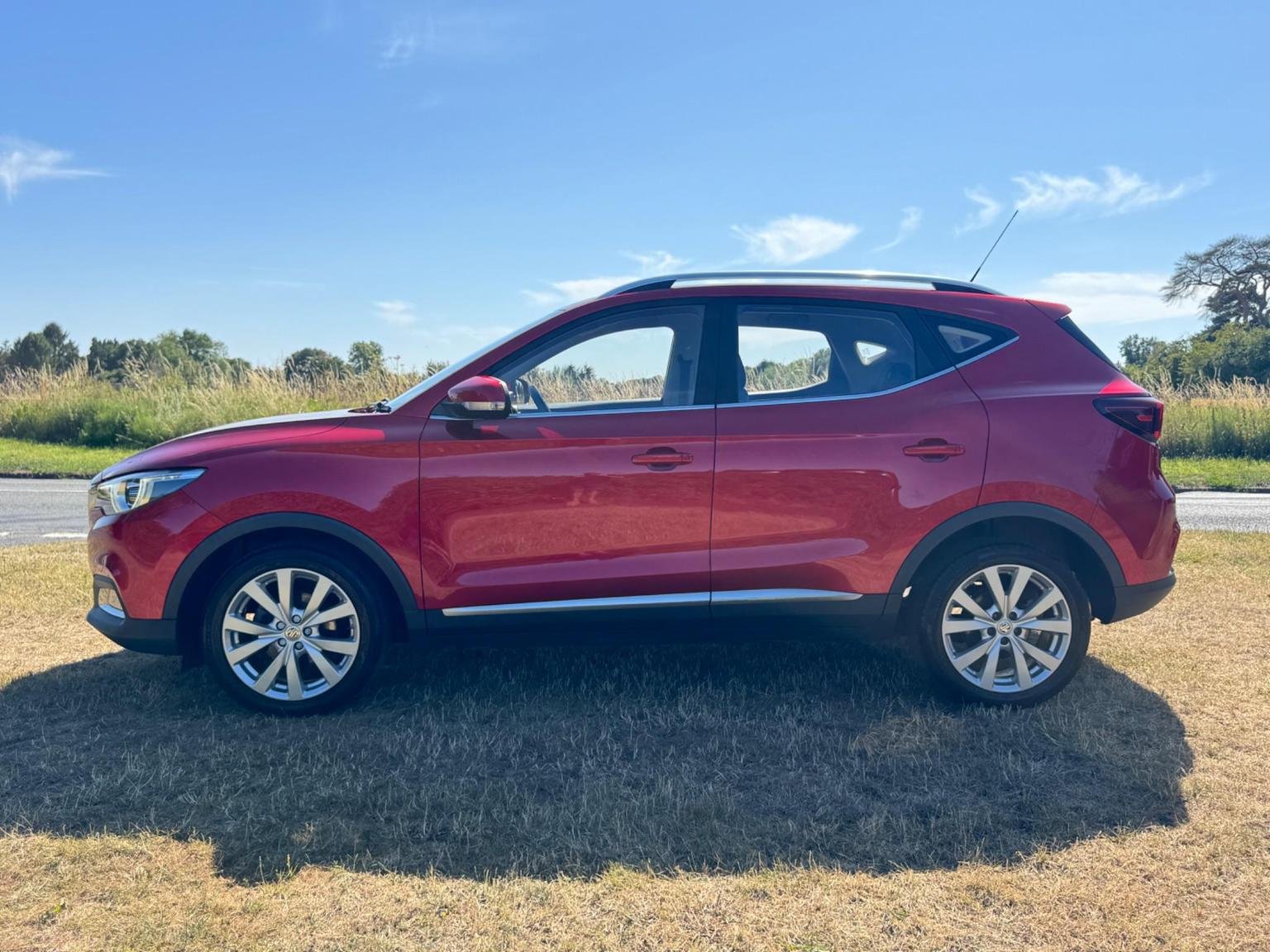 MG ZS