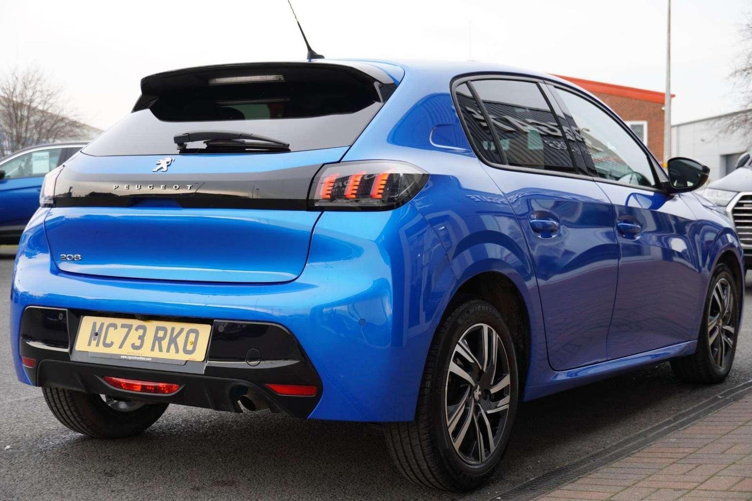 Peugeot 208