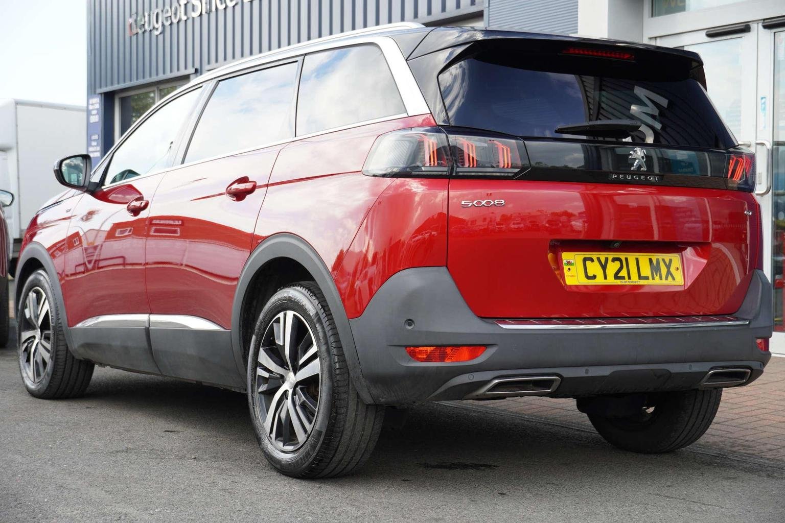 Peugeot 5008