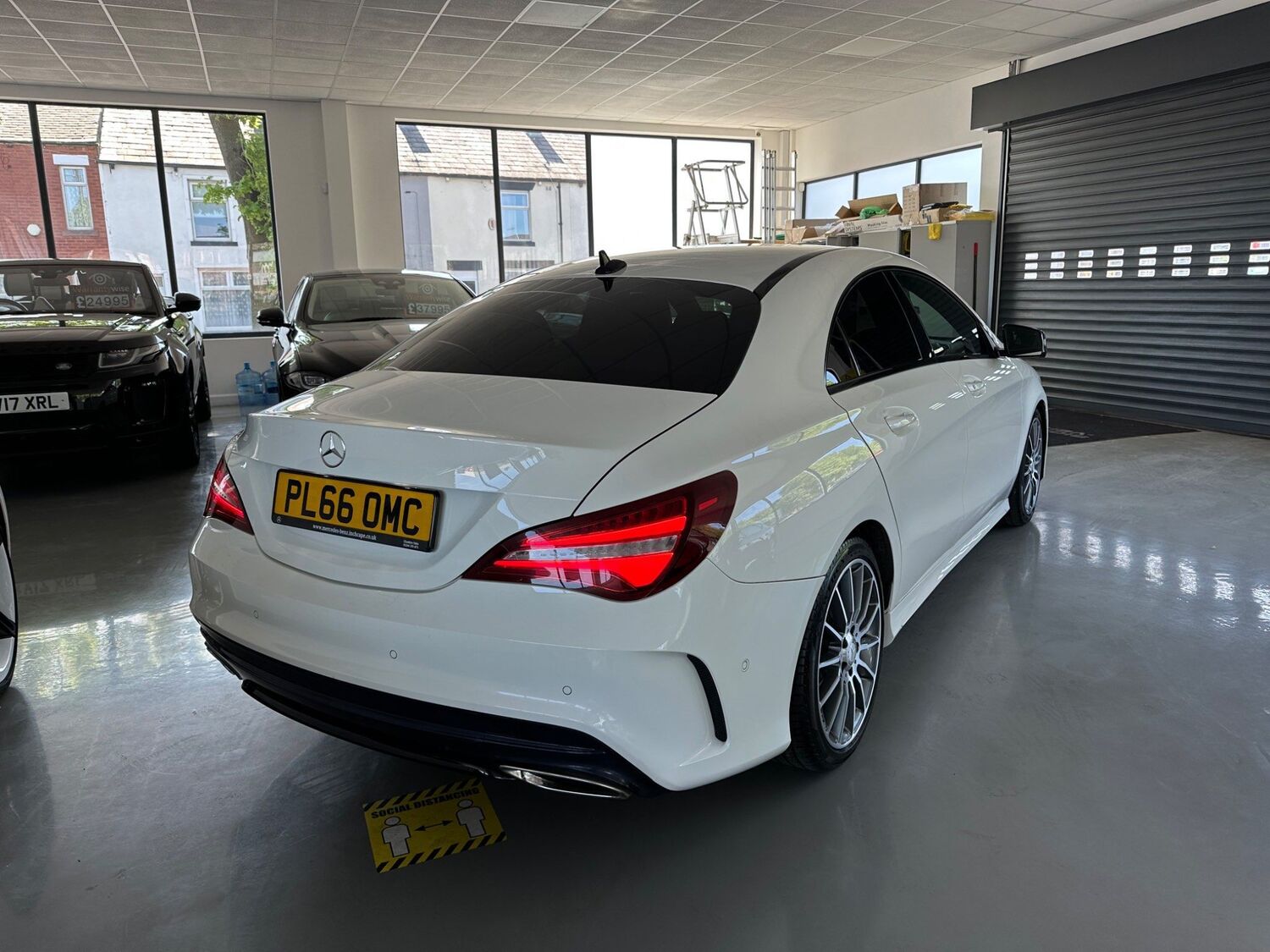 Mercedes Benz CLA