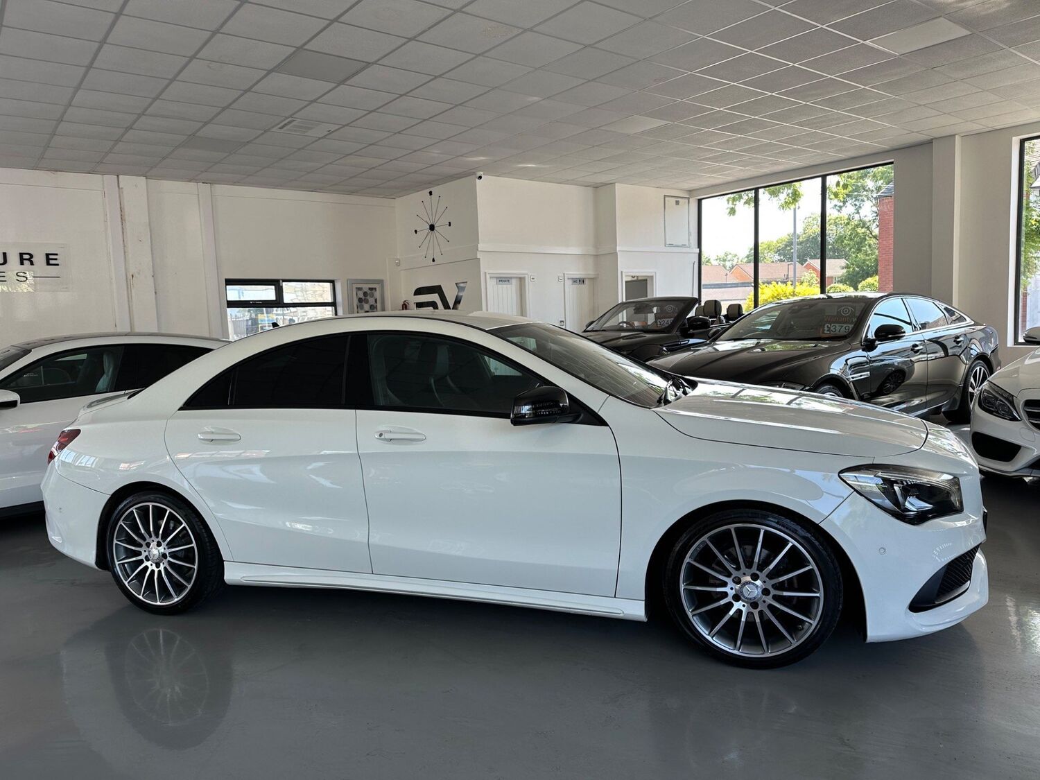 Mercedes Benz CLA