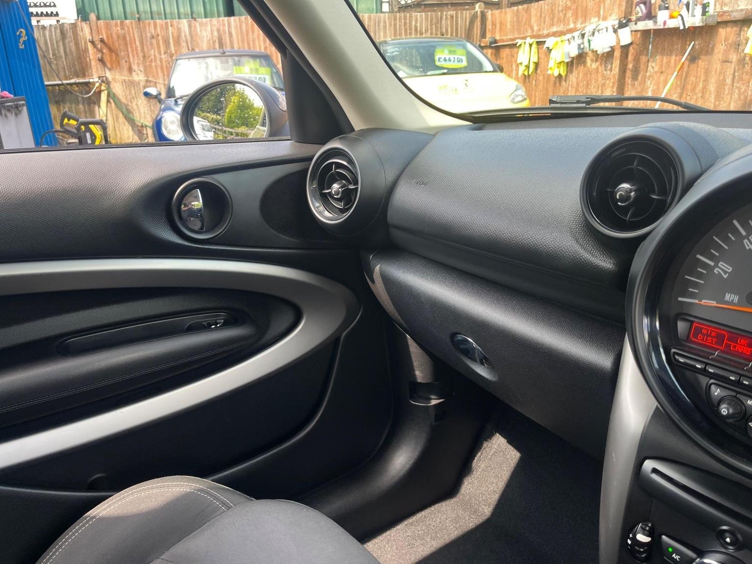 MINI Paceman