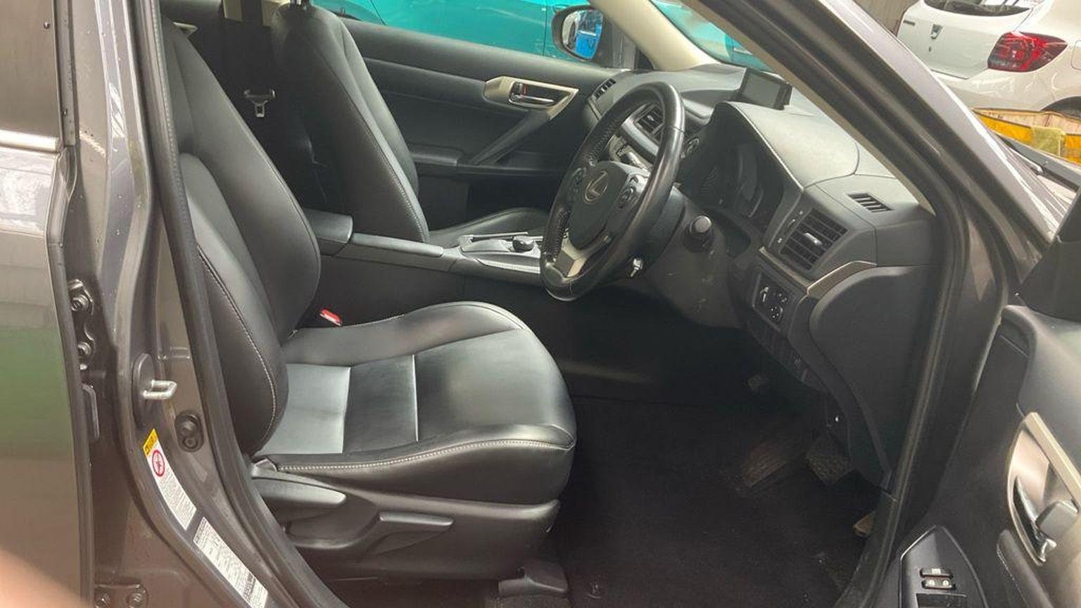 Lexus CT 200h