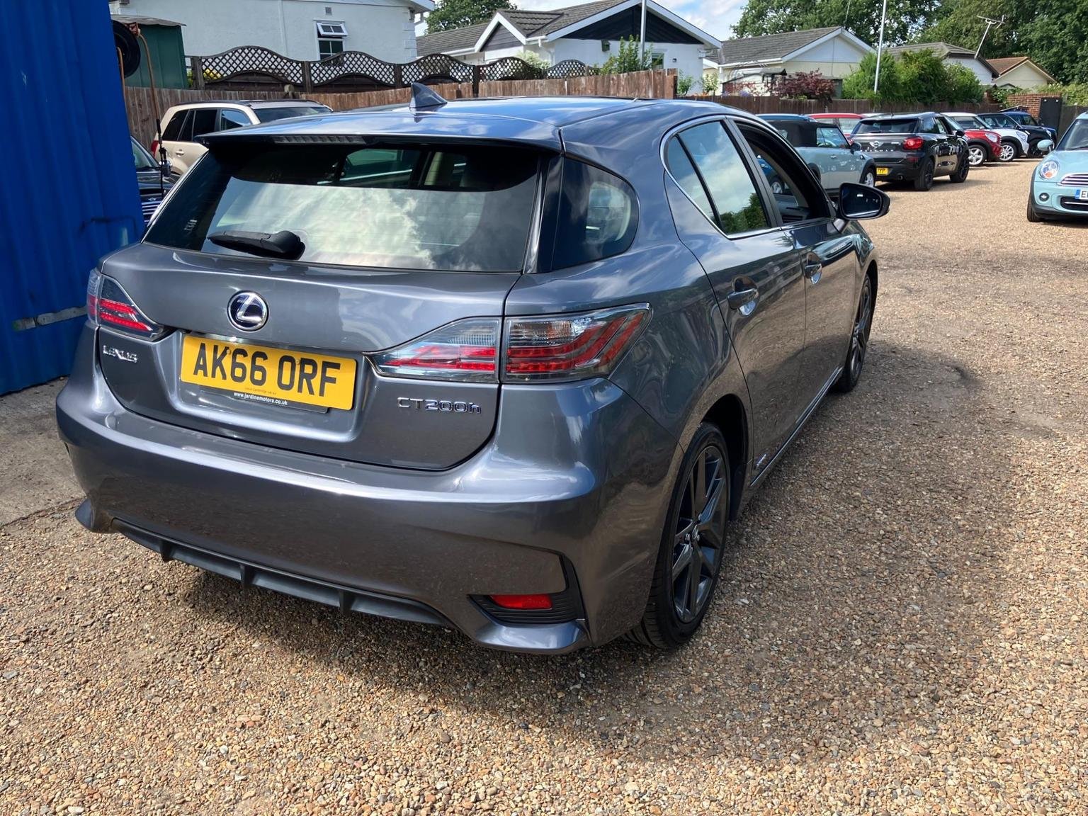 Lexus CT 200h