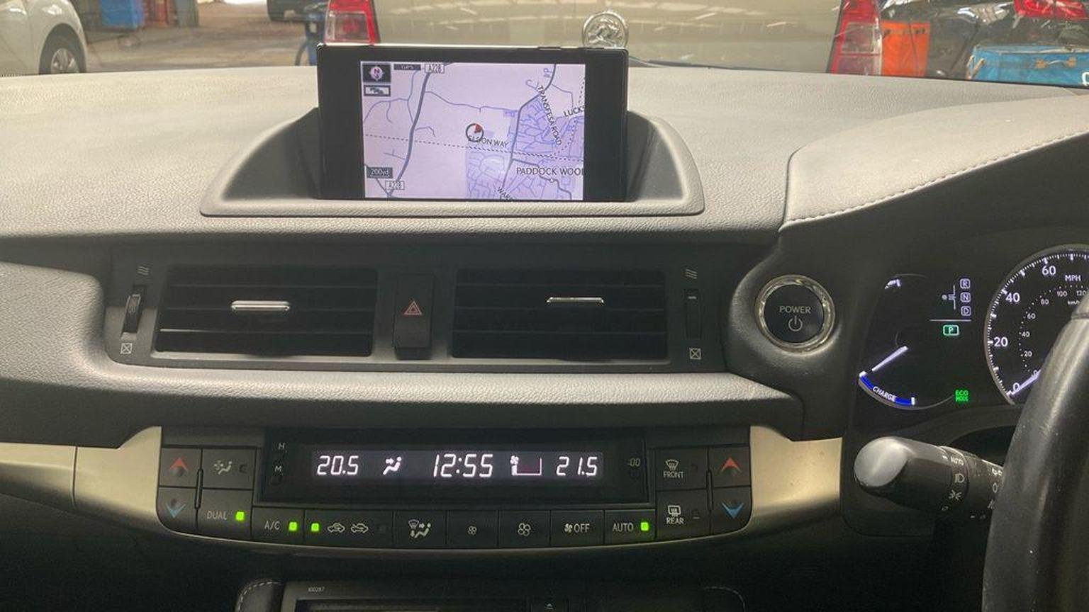 Lexus CT 200h