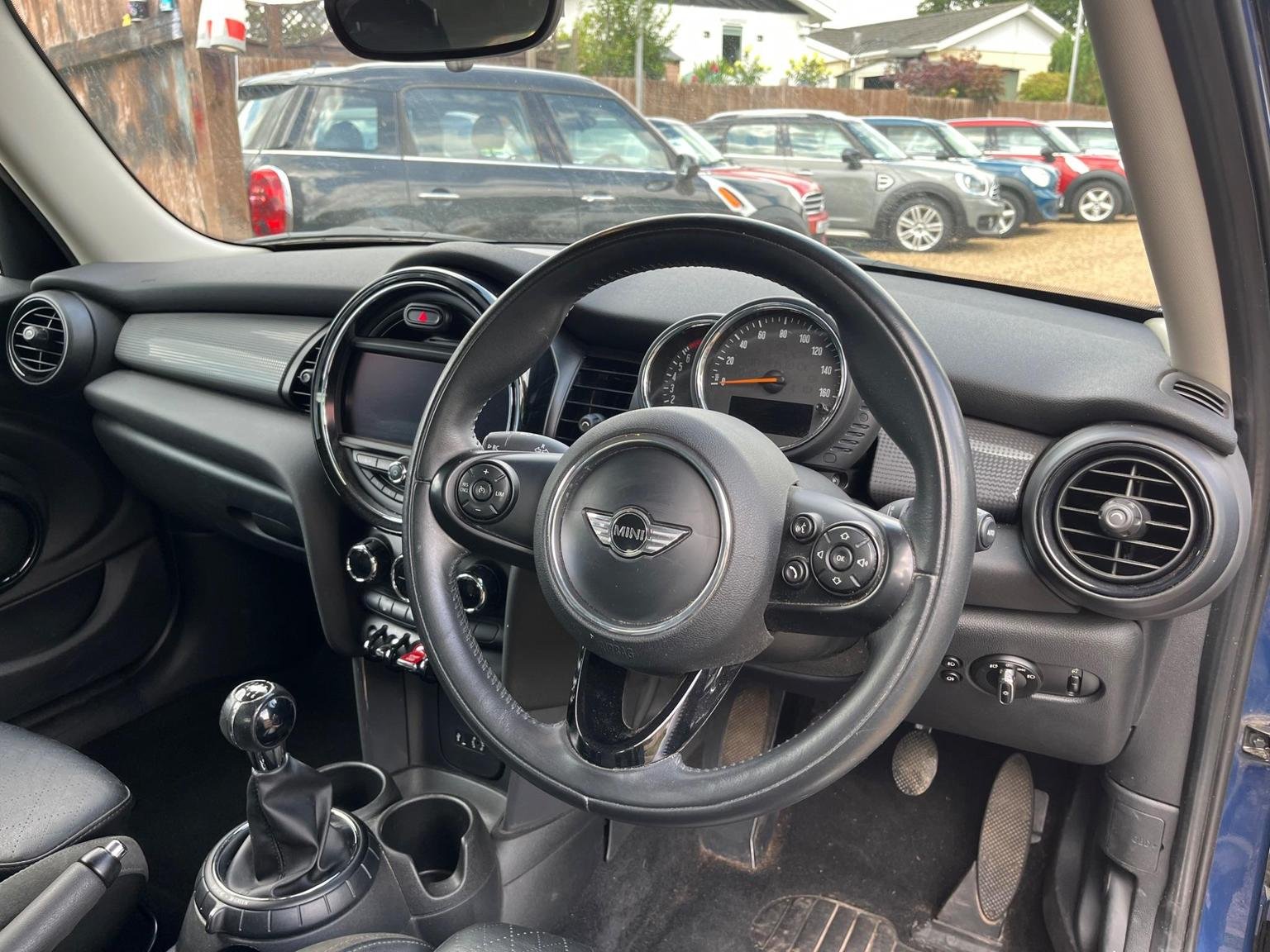MINI Hatch