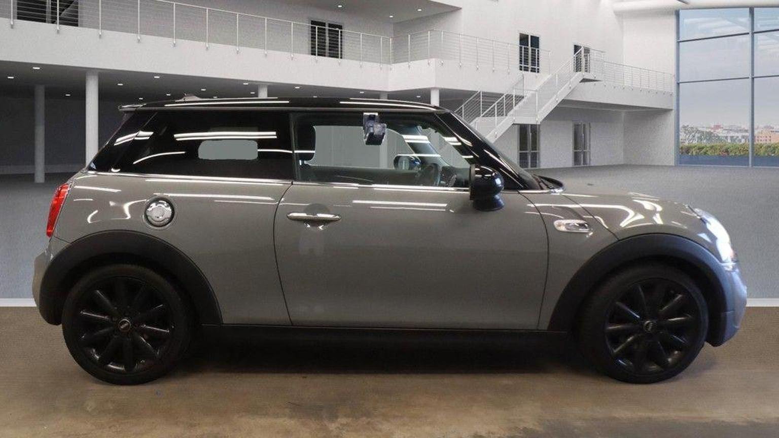 MINI Hatch