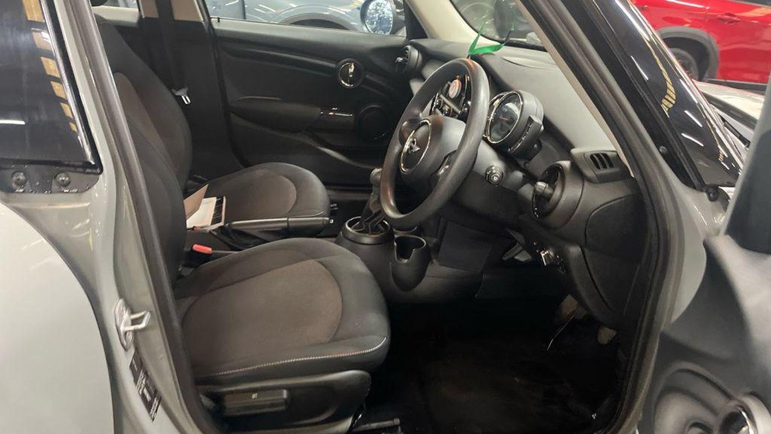 MINI Hatch