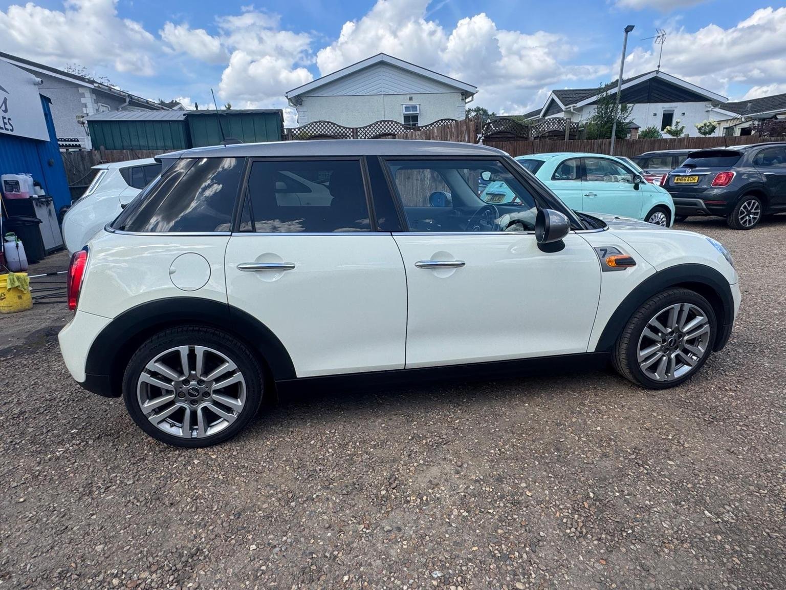 MINI Hatch