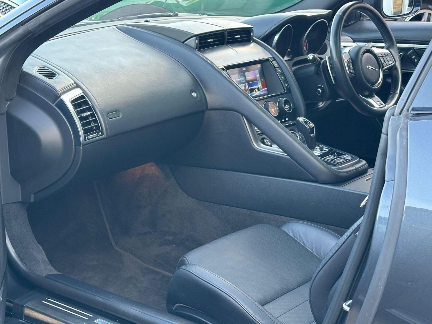 Jaguar F Type