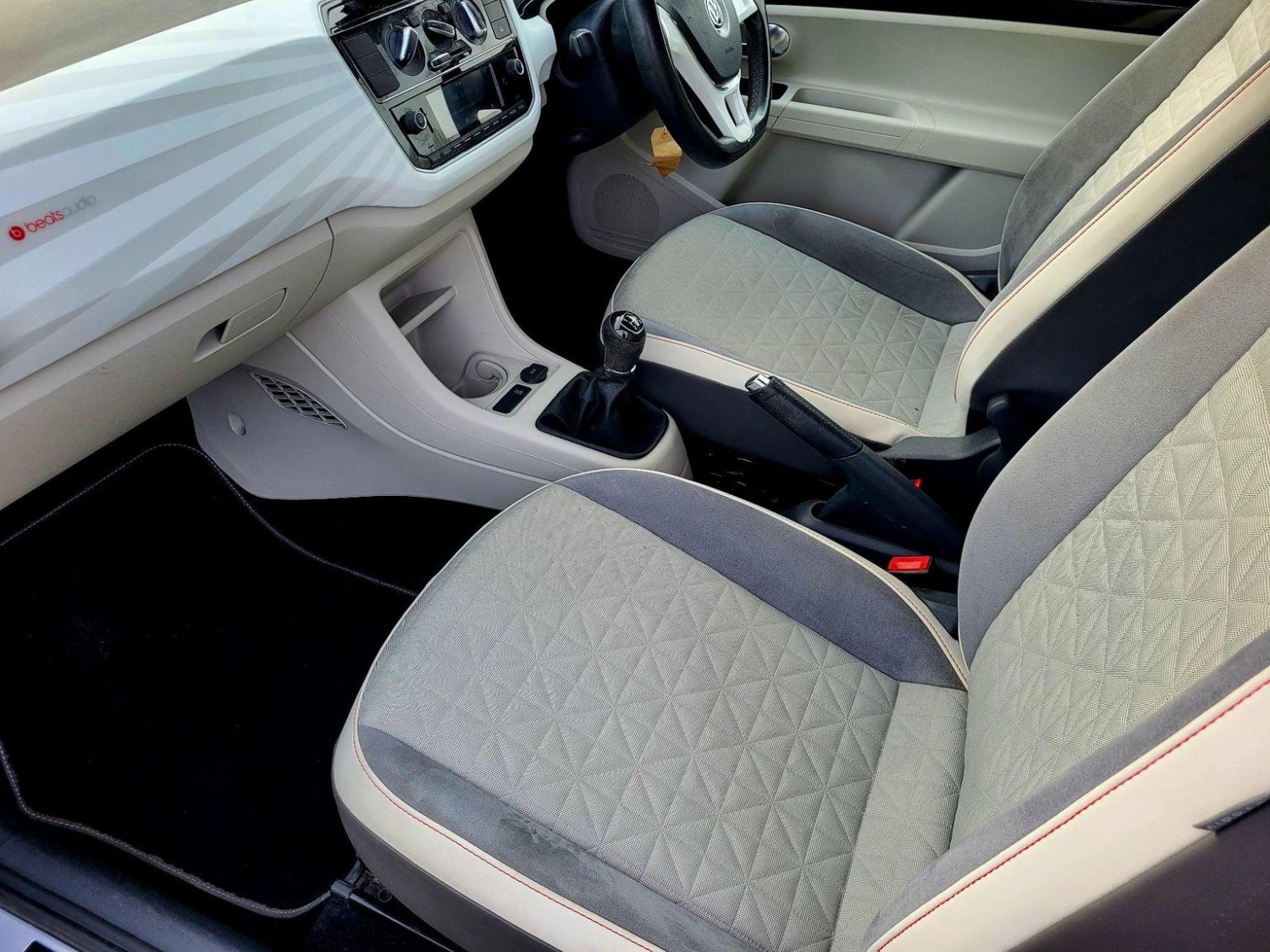 Volkswagen UP