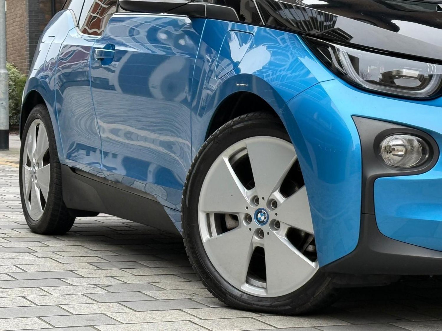BMW i3