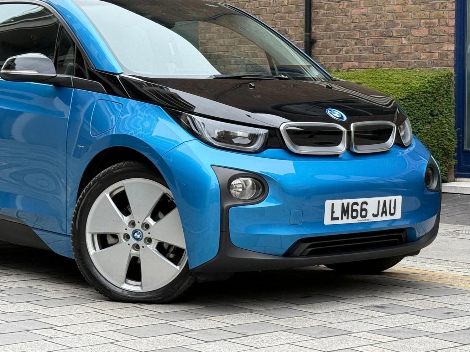 BMW i3