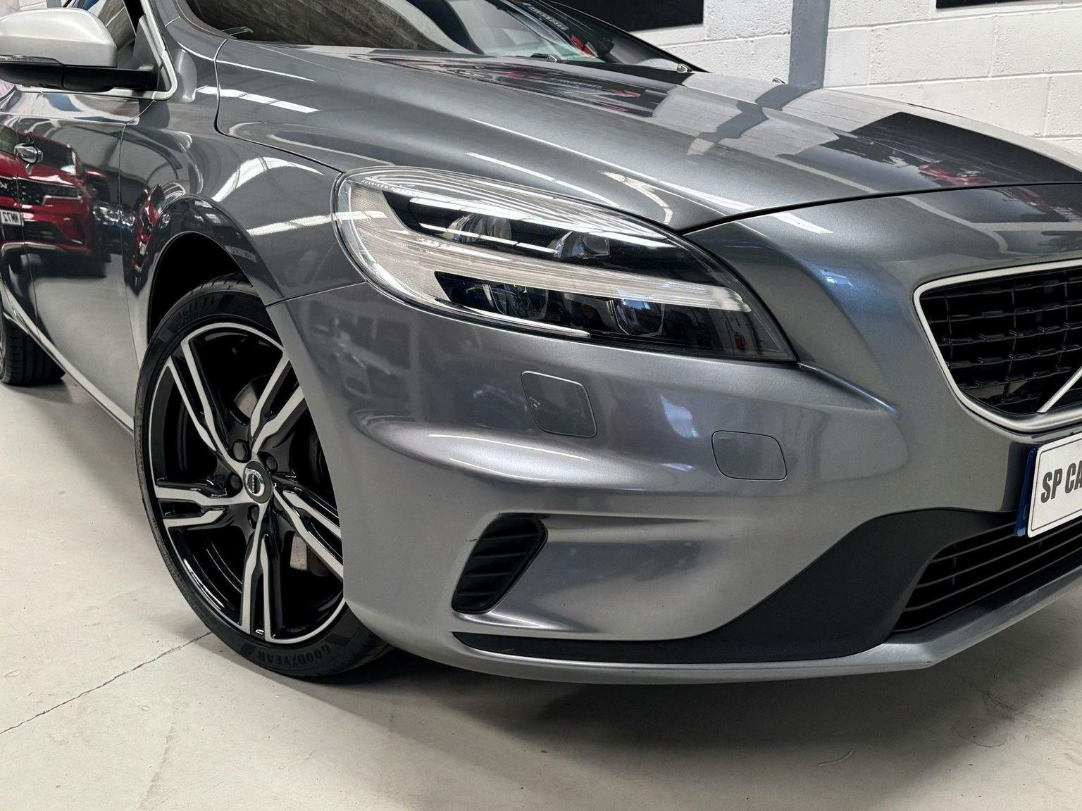 Volvo V40
