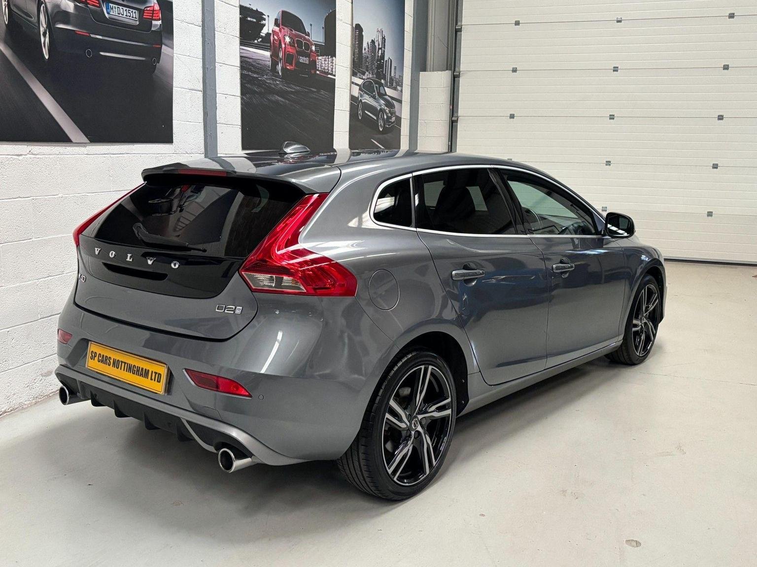 Volvo V40