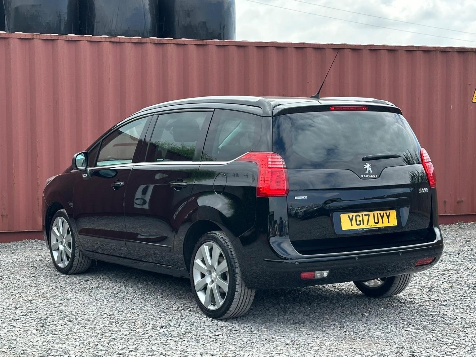 Peugeot 5008