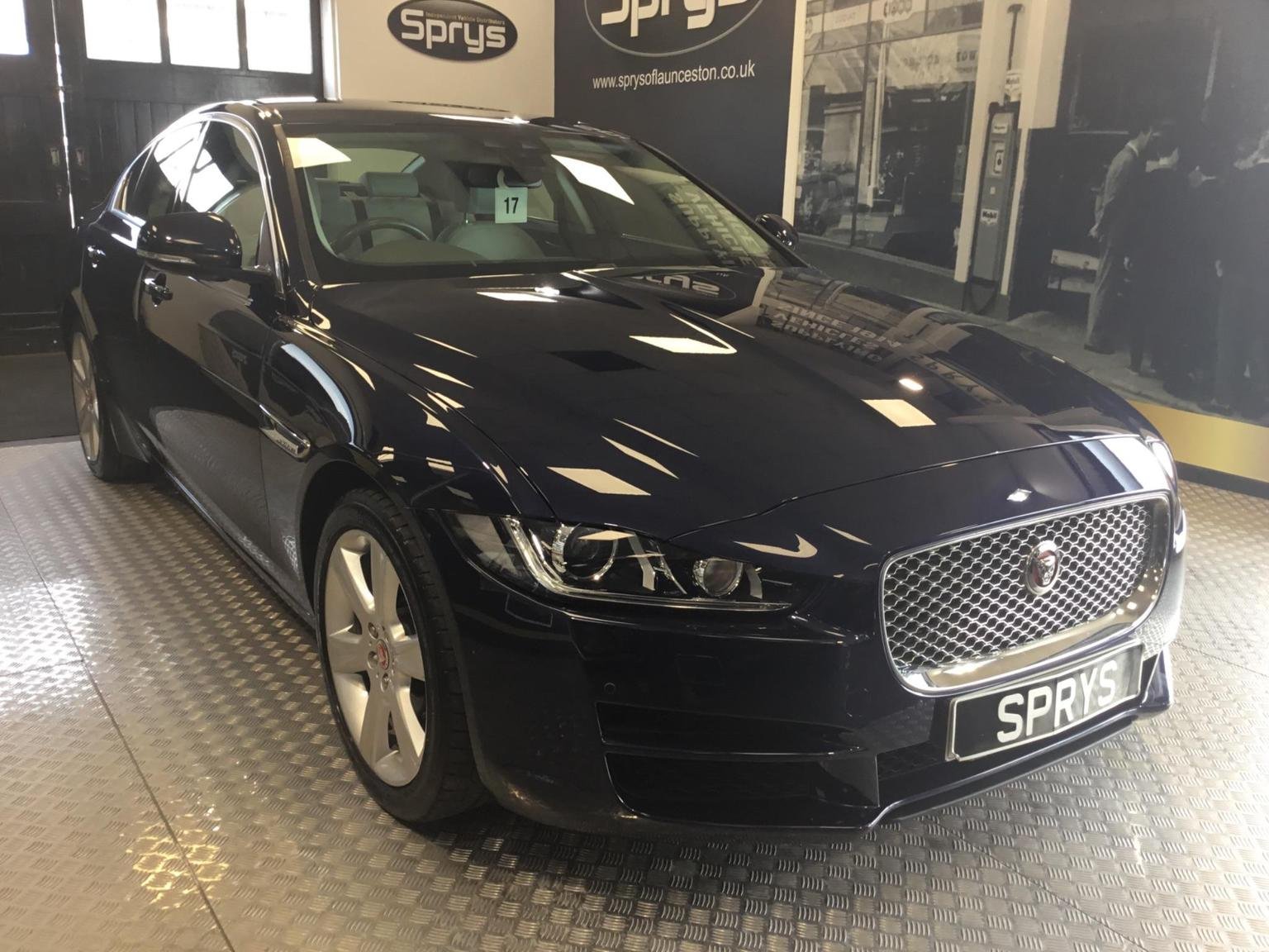 Jaguar XE