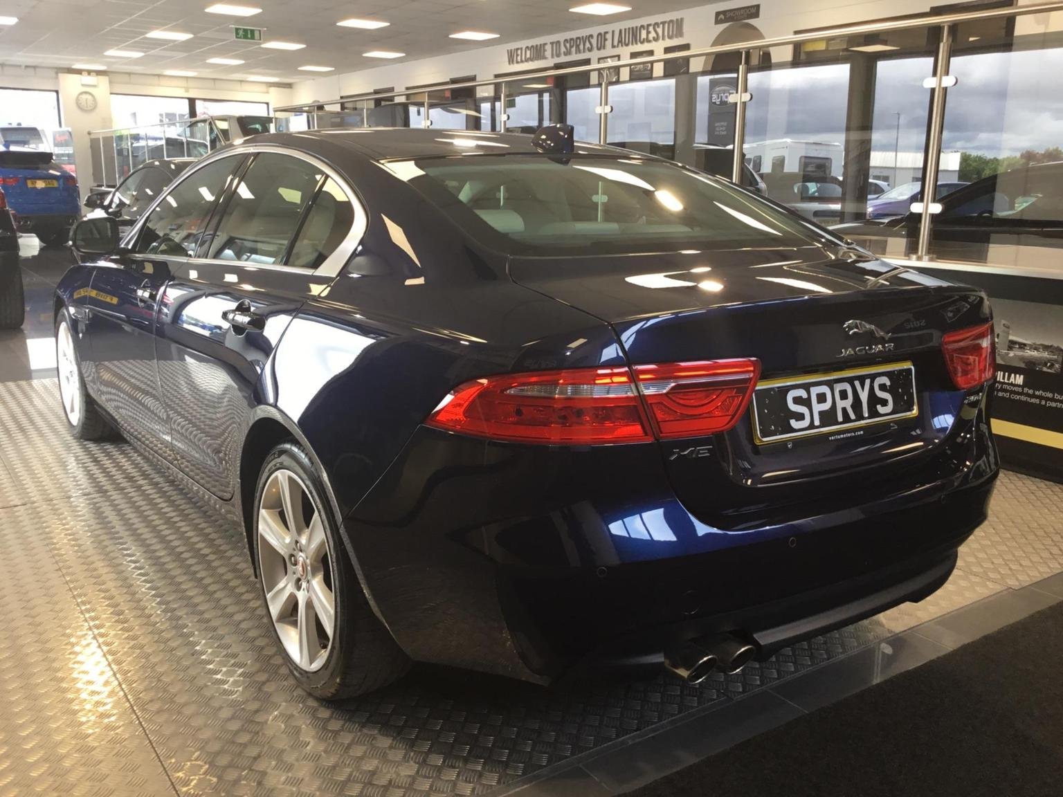 Jaguar XE