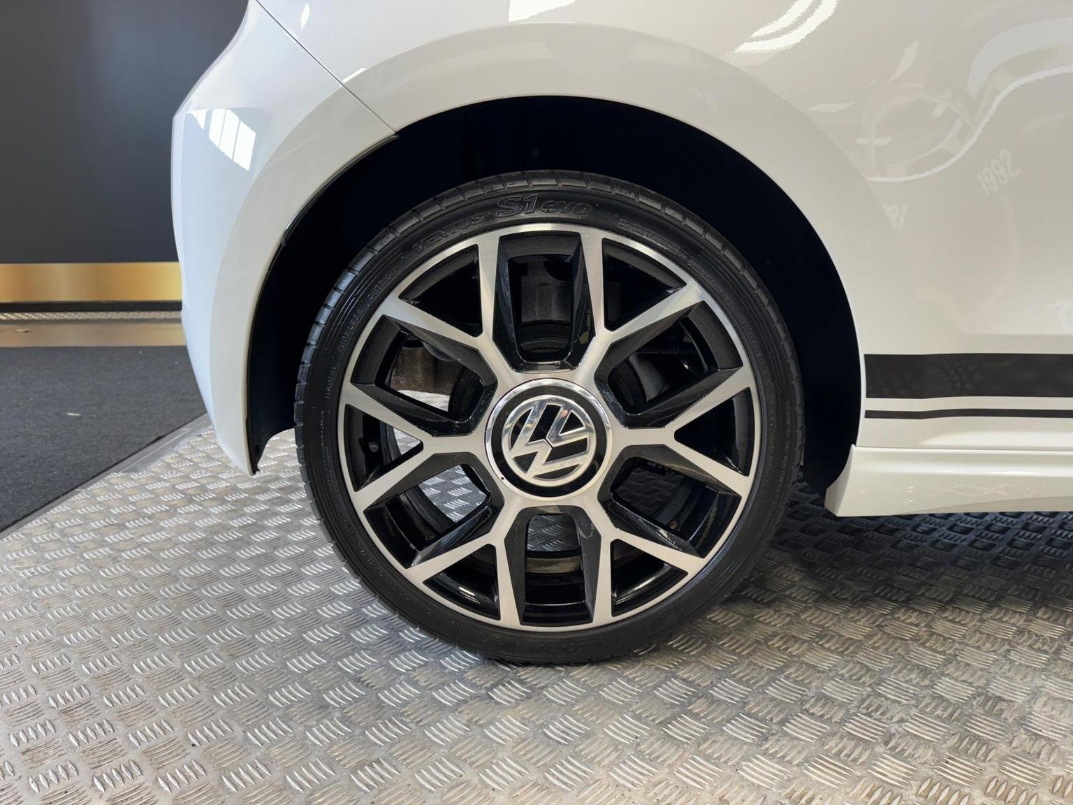 Volkswagen UP