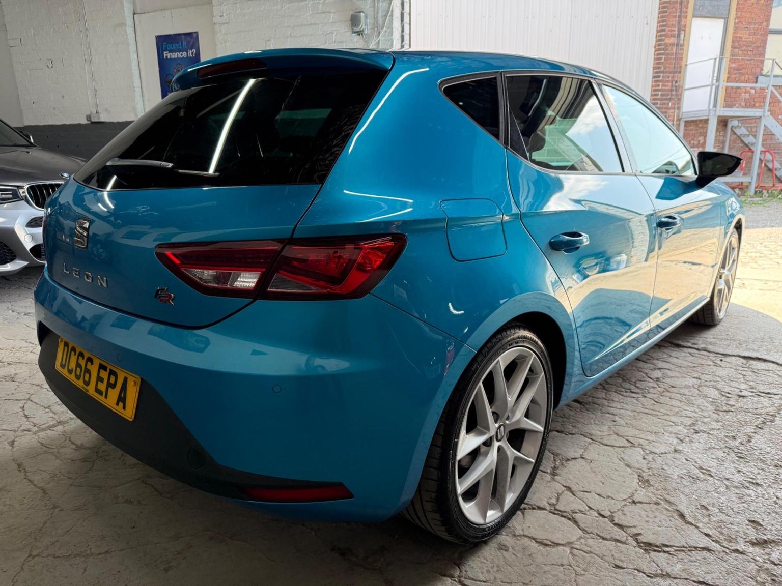 SEAT Leon